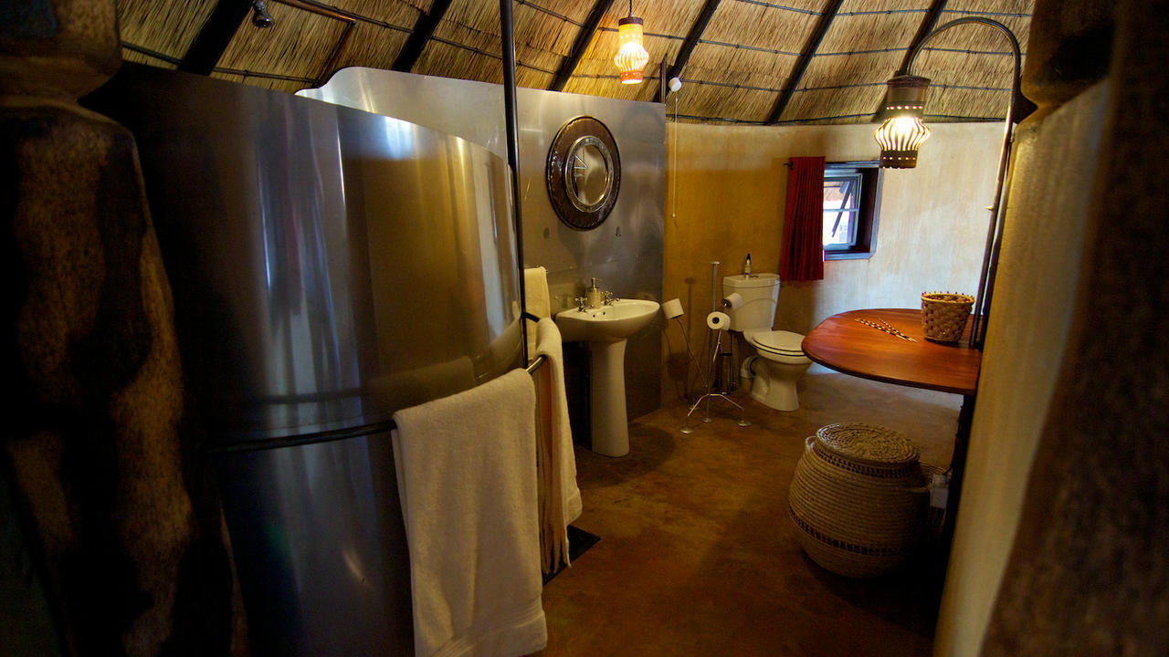 Ongula Village Homestead Lodge Omupumba Rum bild