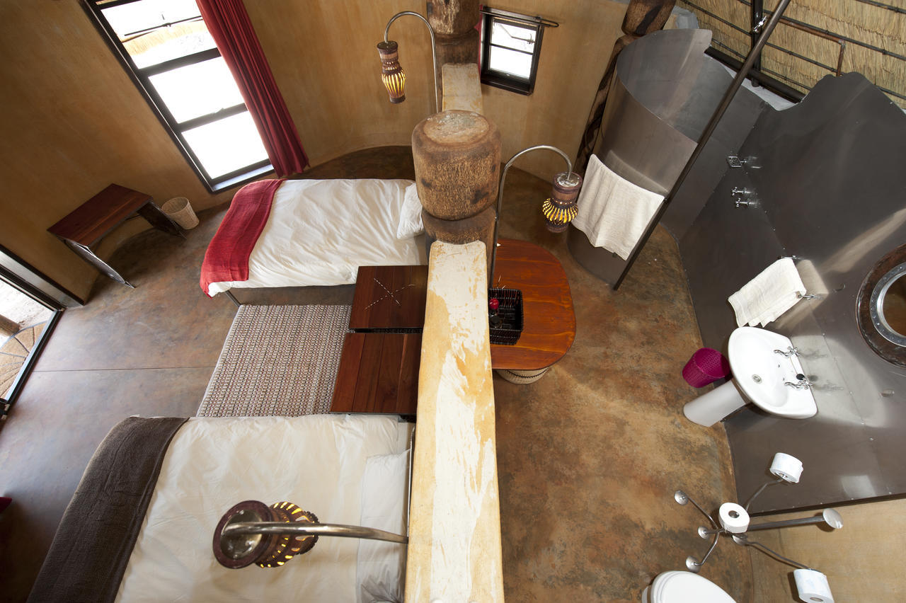 Ongula Village Homestead Lodge Omupumba Rum bild
